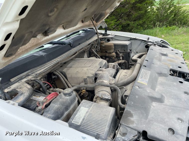 image for item LY9747 2009 Chevrolet Silverado 2500HD  Crew Cab pickup truck