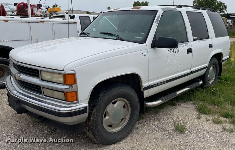 image for item LY9750 1999 Chevrolet Tahoe  SUV