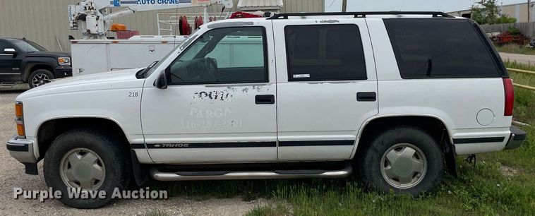 image for item LY9750 1999 Chevrolet Tahoe  SUV