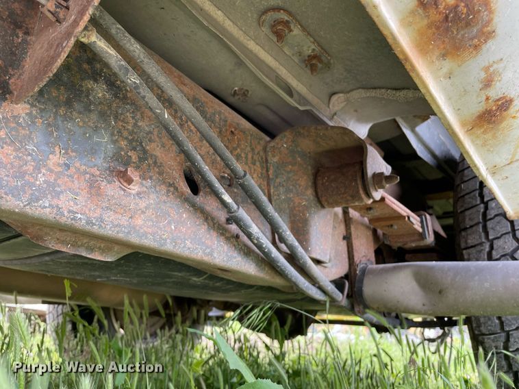 image for item LY9750 1999 Chevrolet Tahoe  SUV