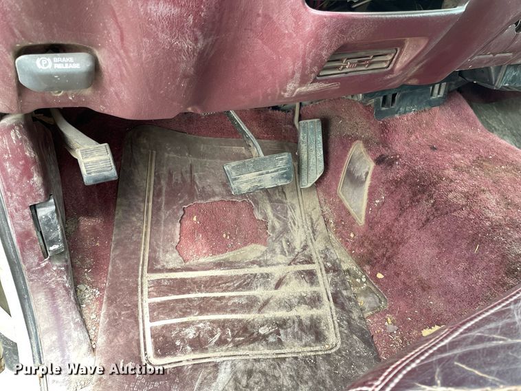 image for item LY9750 1999 Chevrolet Tahoe  SUV