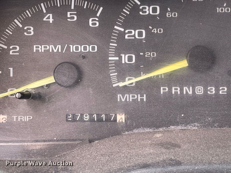 image for item LY9750 1999 Chevrolet Tahoe  SUV