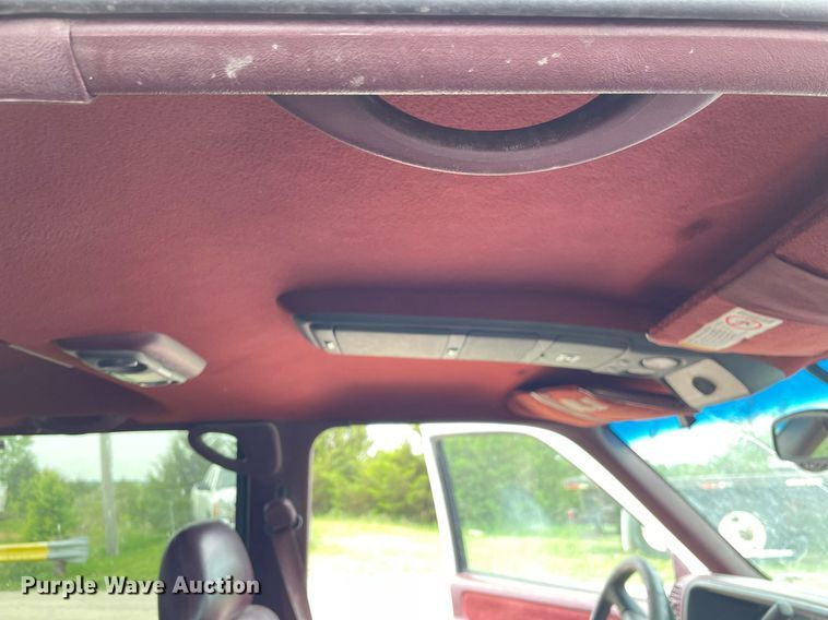 image for item LY9750 1999 Chevrolet Tahoe  SUV