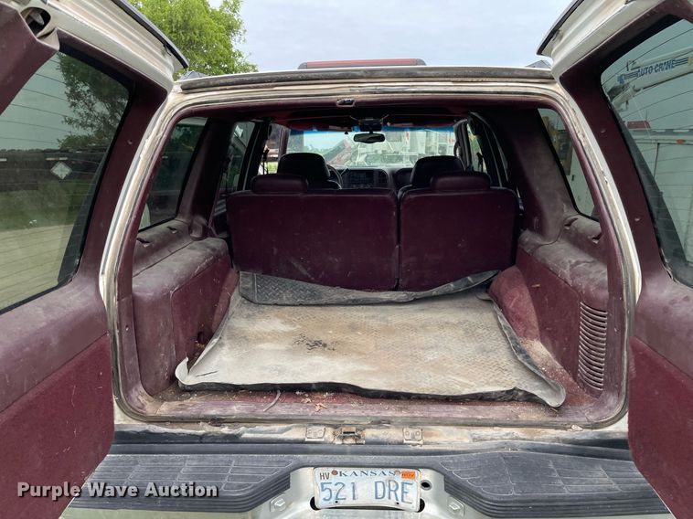 image for item LY9750 1999 Chevrolet Tahoe  SUV