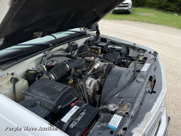 image for item LY9750 1999 Chevrolet Tahoe  SUV