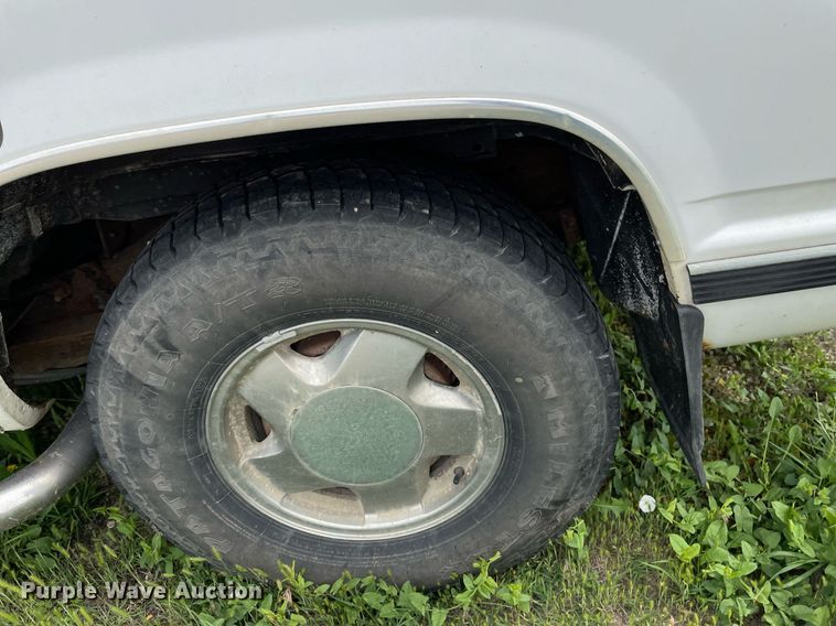 image for item LY9750 1999 Chevrolet Tahoe  SUV