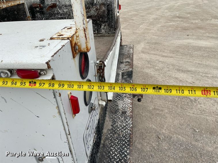 image for item LY9751 2004 Ford F350 Super Duty  Crew Cab utility bed pickup truck