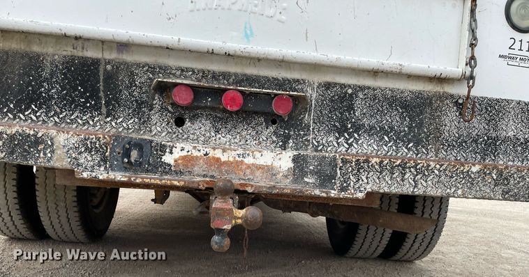 image for item LY9751 2004 Ford F350 Super Duty  Crew Cab utility bed pickup truck