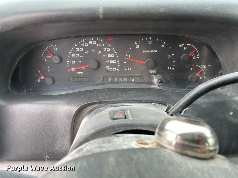 image for item LY9751 2004 Ford F350 Super Duty  Crew Cab utility bed pickup truck