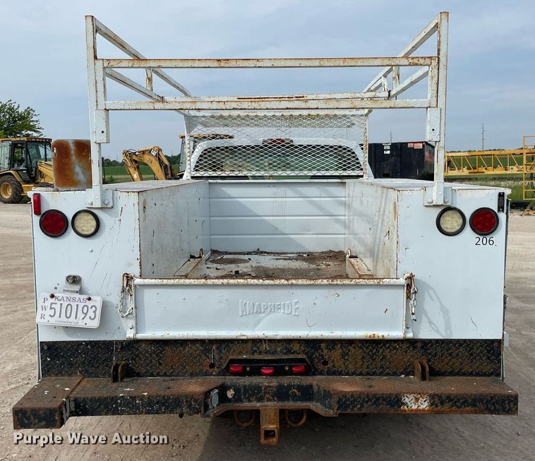 image for item LY9752 2006 Ford  F350 Super Duty  SuperCab utility bed pickup truck