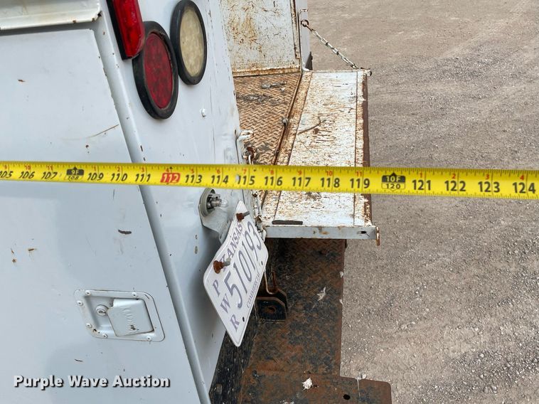 image for item LY9752 2006 Ford  F350 Super Duty  SuperCab utility bed pickup truck