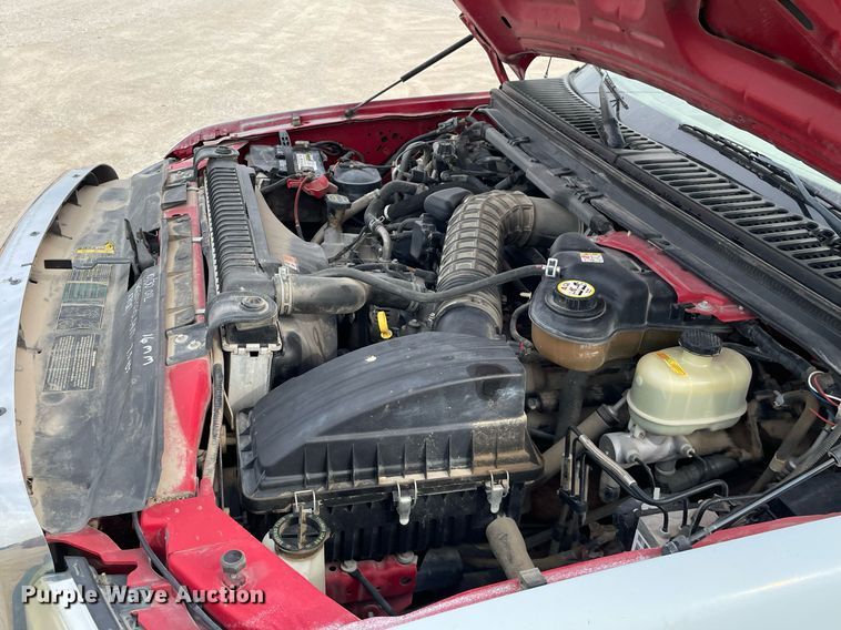 image for item LY9752 2006 Ford  F350 Super Duty  SuperCab utility bed pickup truck