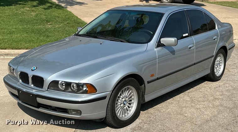 image for item MB9533 1998 BMW 540i