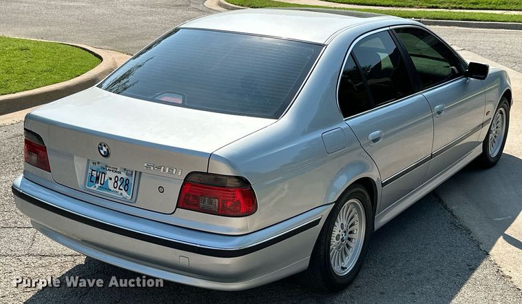 image for item MB9533 1998 BMW 540i