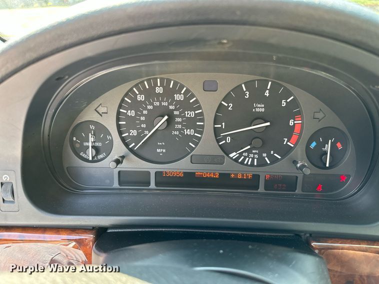 image for item MB9533 1998 BMW 540i