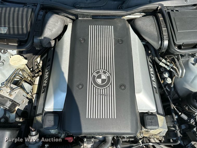 image for item MB9533 1998 BMW 540i