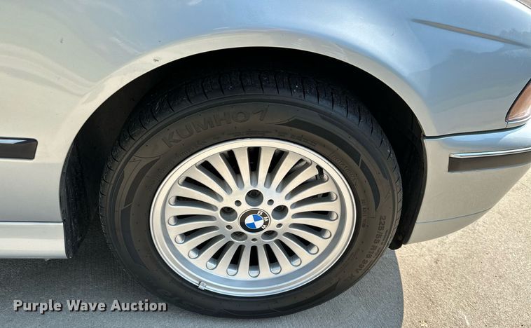 image for item MB9533 1998 BMW 540i