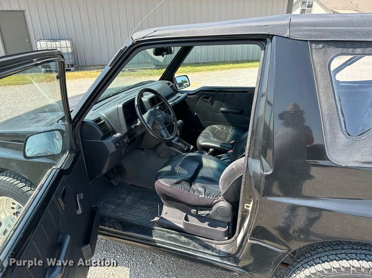 image for item MB9536 1995 Suzuki Sidekick JX  SUV