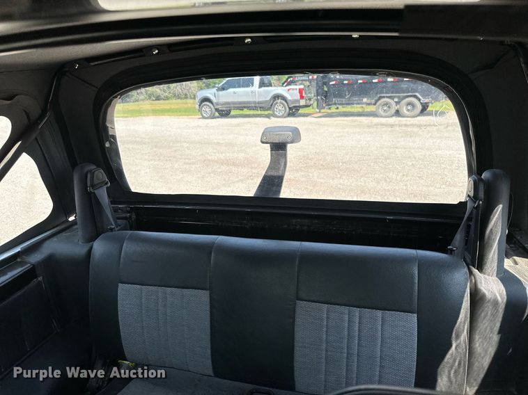 image for item MB9536 1995 Suzuki Sidekick JX  SUV