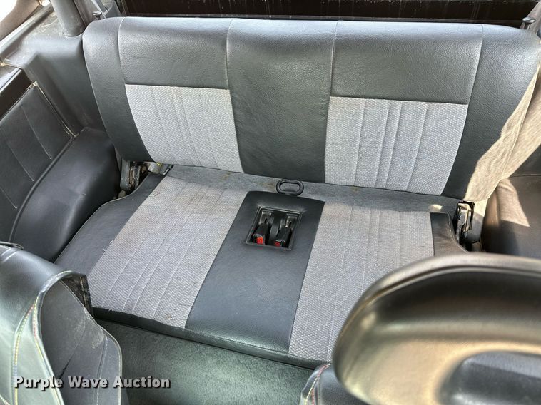 image for item MB9536 1995 Suzuki Sidekick JX  SUV