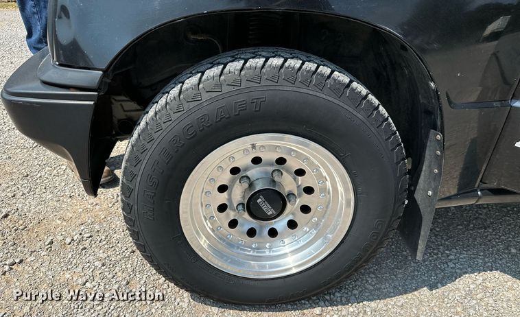 image for item MB9536 1995 Suzuki Sidekick JX  SUV