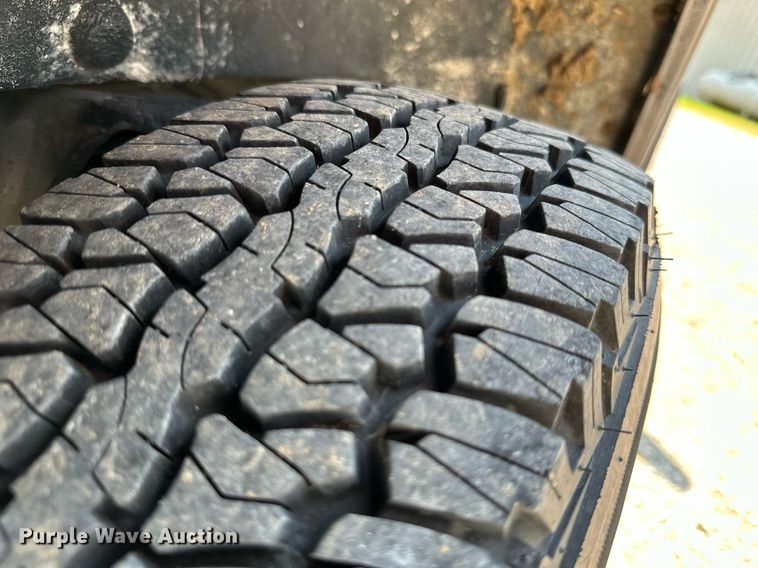 image for item MB9536 1995 Suzuki Sidekick JX  SUV