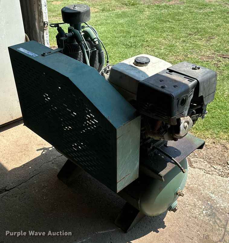 image for item MB9539 Champion  air compressor