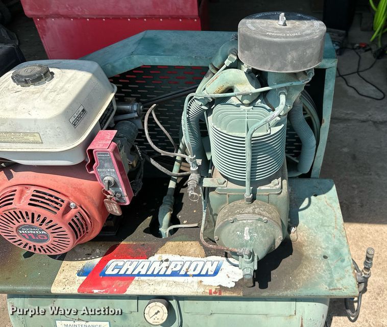 image for item MB9539 Champion  air compressor