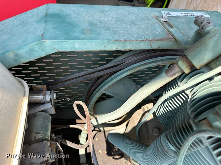 image for item MB9539 Champion  air compressor