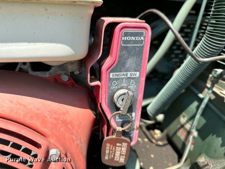 image for item MB9539 Champion  air compressor