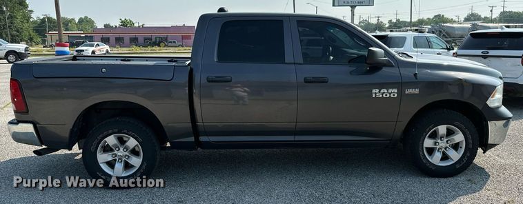 image for item MB9542 2016 Dodge Ram 1500  Crew Cab pickup truck