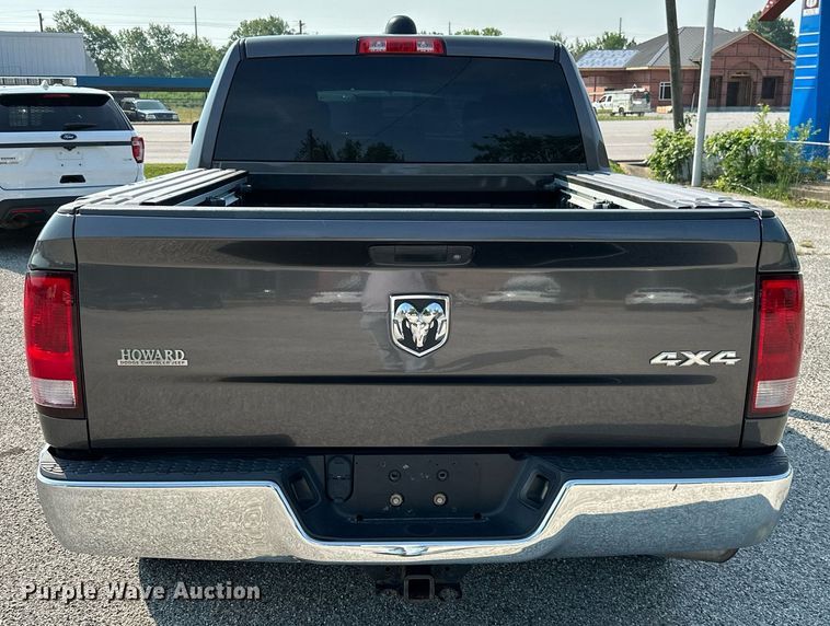 image for item MB9542 2016 Dodge Ram 1500  Crew Cab pickup truck