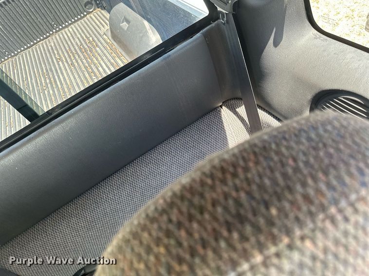 image for item MB9547 1998 Dodge Dakota  Club Cab pickup truck