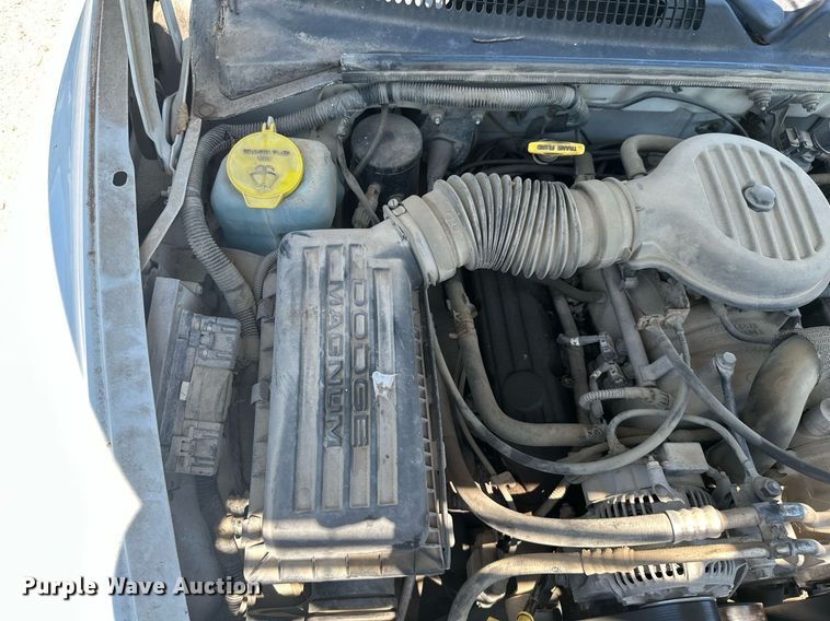 image for item MB9547 1998 Dodge Dakota  Club Cab pickup truck