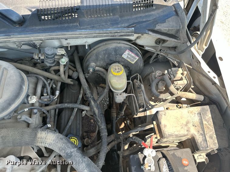 image for item MB9547 1998 Dodge Dakota  Club Cab pickup truck