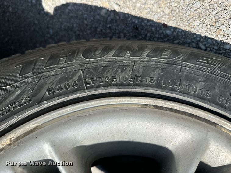 image for item MB9547 1998 Dodge Dakota  Club Cab pickup truck