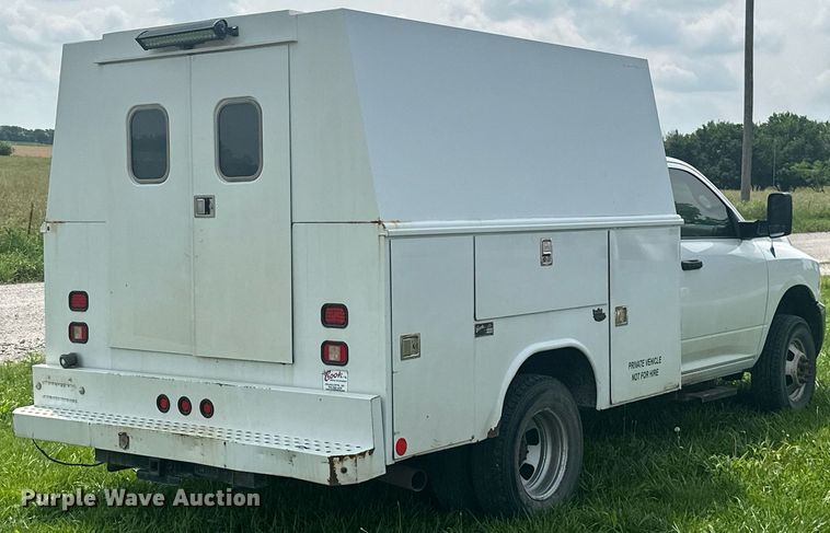 image for item MB9566 2011 Dodge Ram 3500  utility bed pickup truck