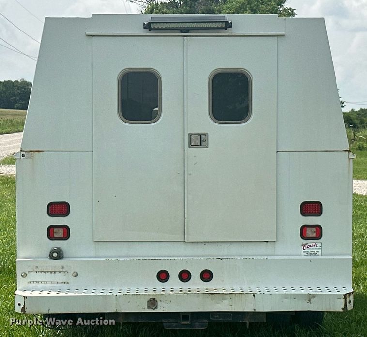 image for item MB9566 2011 Dodge Ram 3500  utility bed pickup truck