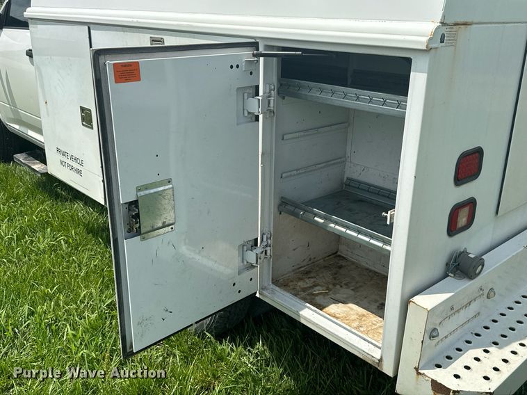 image for item MB9566 2011 Dodge Ram 3500  utility bed pickup truck