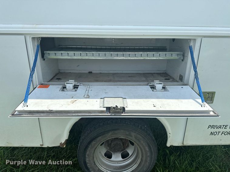 image for item MB9566 2011 Dodge Ram 3500  utility bed pickup truck