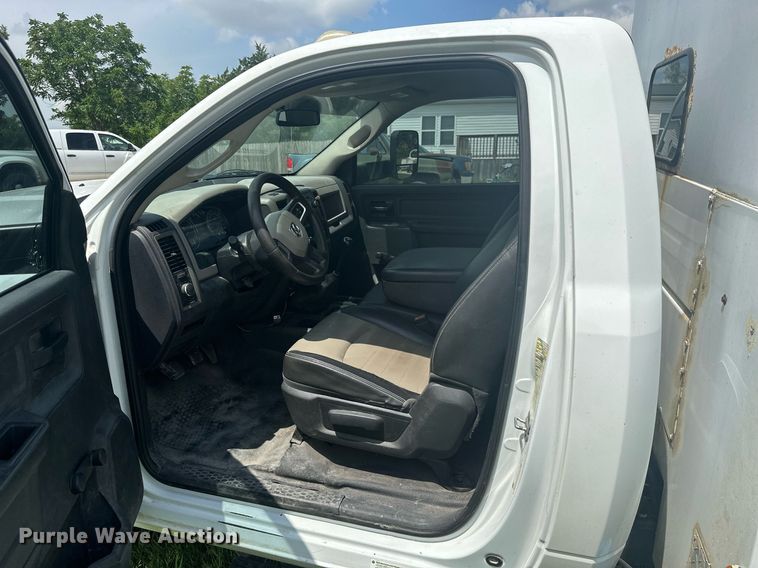 image for item MB9566 2011 Dodge Ram 3500  utility bed pickup truck