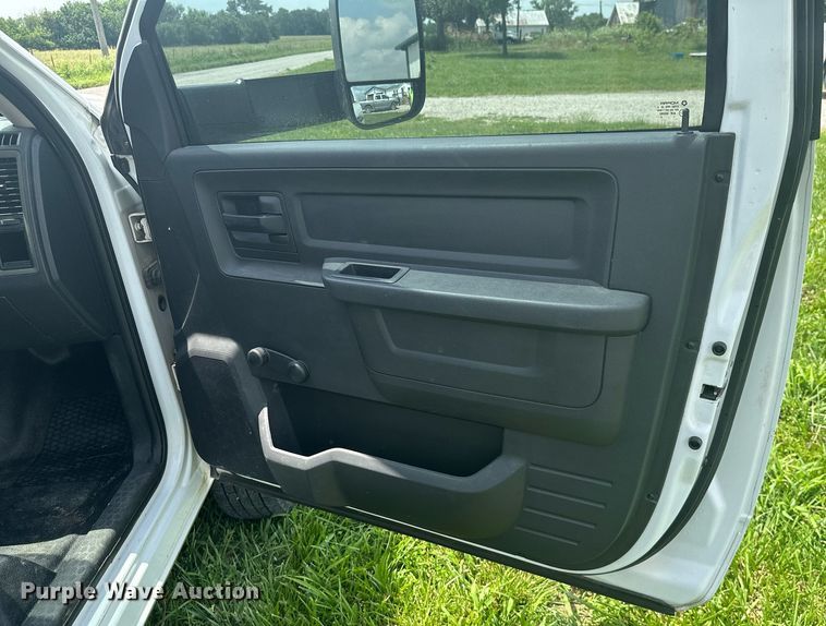 image for item MB9566 2011 Dodge Ram 3500  utility bed pickup truck