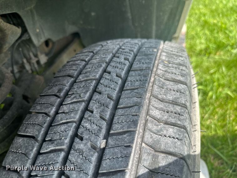 image for item MB9566 2011 Dodge Ram 3500  utility bed pickup truck