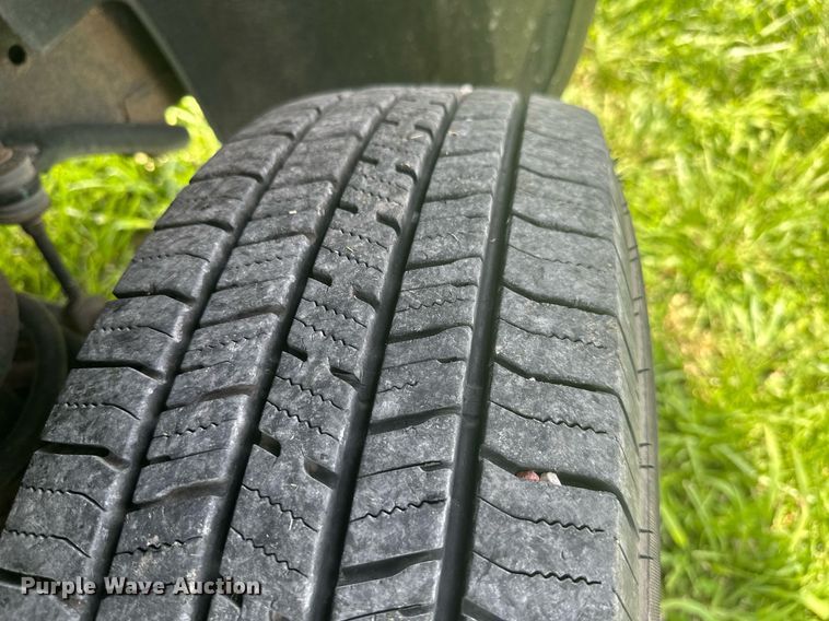 image for item MB9566 2011 Dodge Ram 3500  utility bed pickup truck