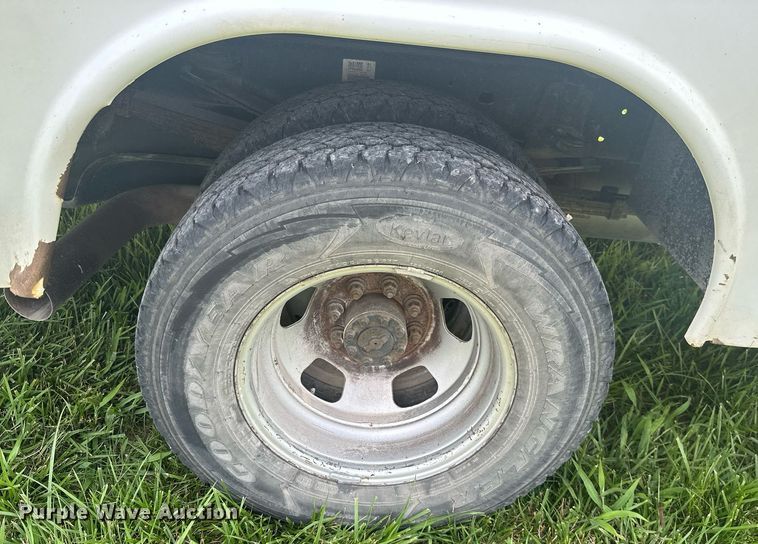 image for item MB9566 2011 Dodge Ram 3500  utility bed pickup truck