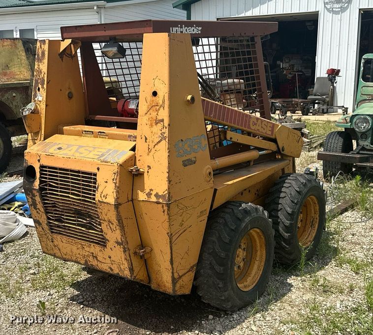 image for item MB9567 1987 Case 1835C  skid steer loader