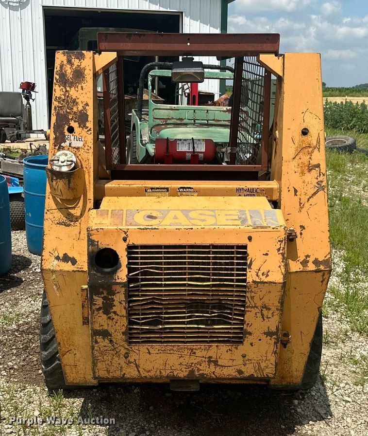 image for item MB9567 1987 Case 1835C  skid steer loader