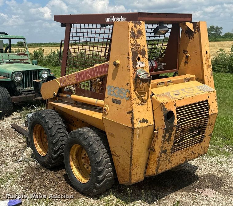 image for item MB9567 1987 Case 1835C  skid steer loader