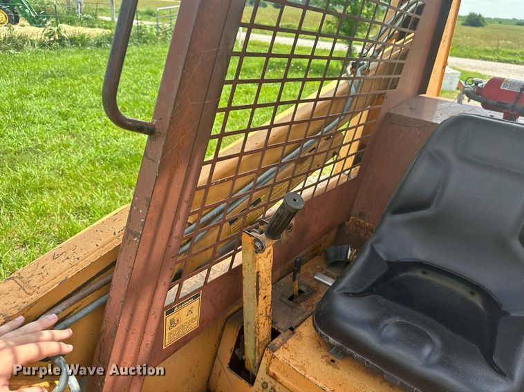 image for item MB9567 1987 Case 1835C  skid steer loader