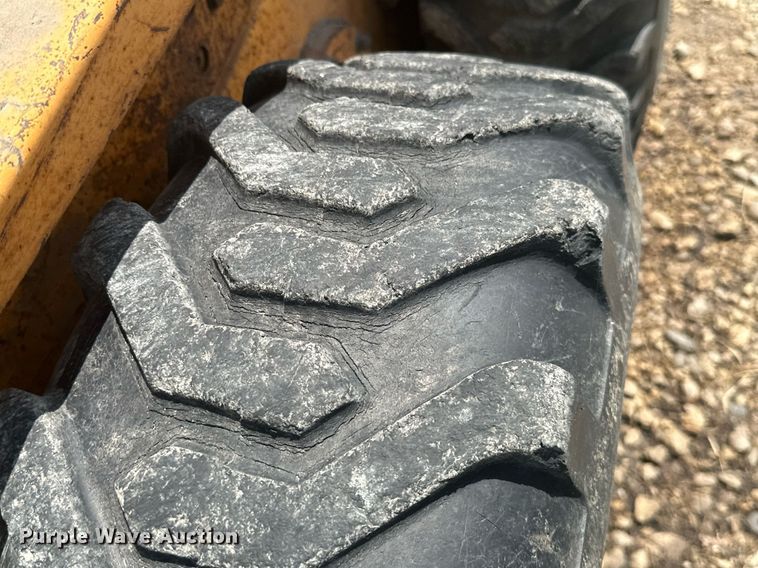 image for item MB9567 1987 Case 1835C  skid steer loader